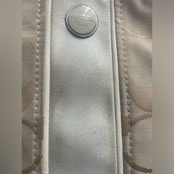 FOUR DESIGNER ITEMS small/medium cross body bags and fossil wallet - Picture 7 of 7